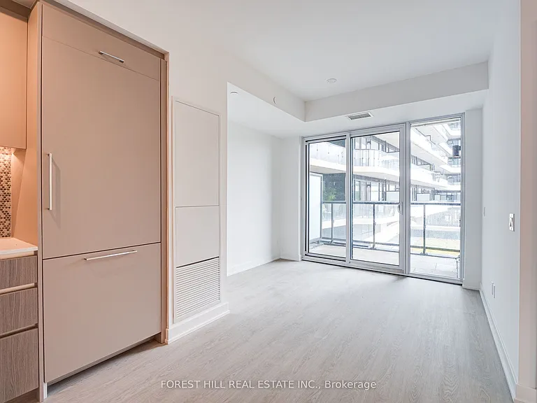 8188 Yonge St #202 — Photo 7