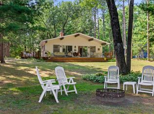 W6310 Peninsula Ct, Neshkoro, WI 54960
