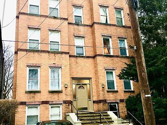 2nd image of 67 Gautier Ave APT 1