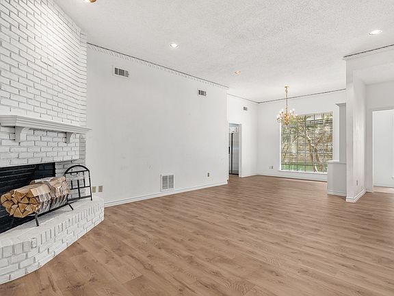 3rd image of 3023 Stonehenge Ln