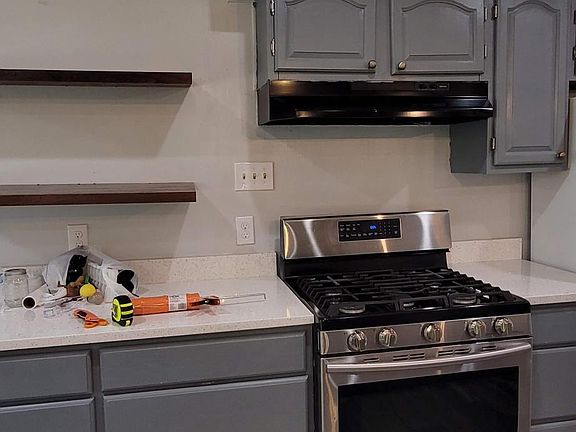 5th image of 3211 Warpath St