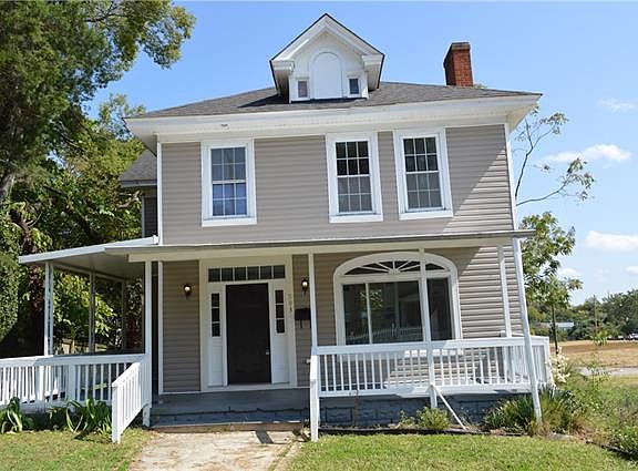 5th image of 303 W 24th St