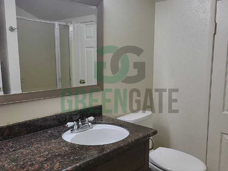 2428 Woodvale Dr — Photo 47