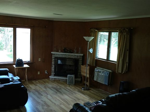 3rd image of 1120 Parkwood Ave