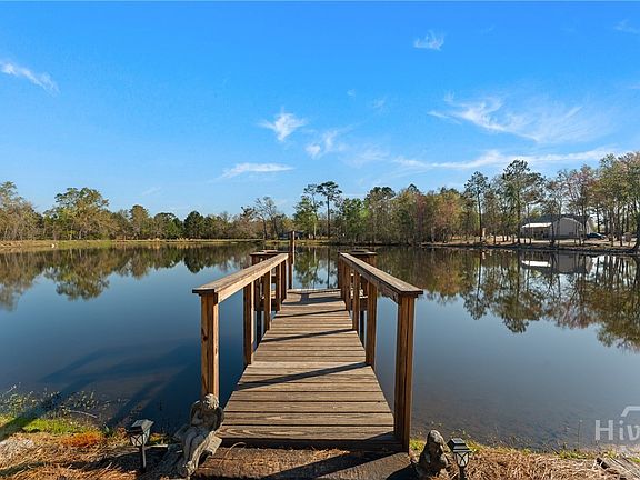 4th image of 1569 Pond View Road