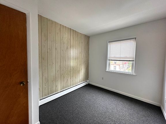 4th image of 144-60 Roosevelt Ave Unit 3