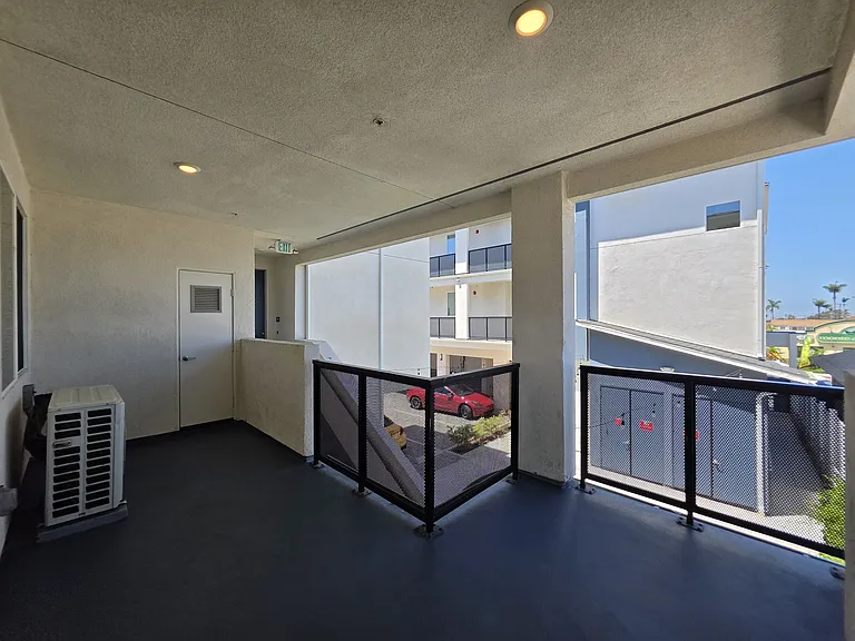 619 Highland Ave #301 — Photo 8