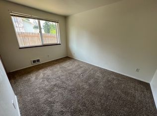 8472 Chinook Way NE, Bremerton, WA 98311