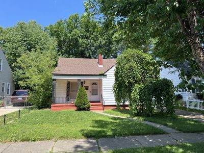 19637 Kenosha St, Harper Woods, MI, 48225
