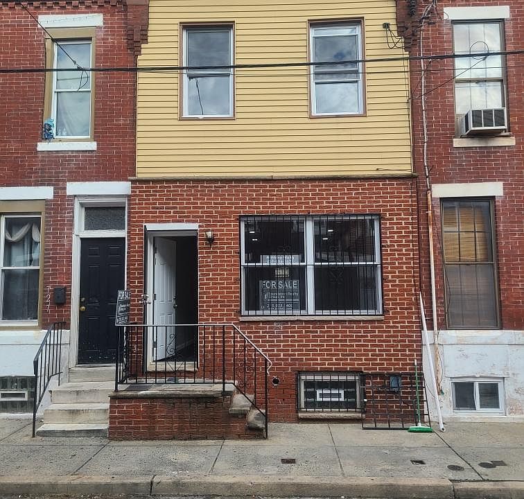 1st image of 725 Tree St