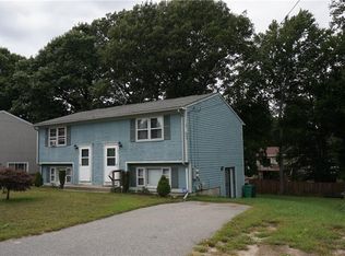 121 Kenyon Ave, Warwick, RI 02886