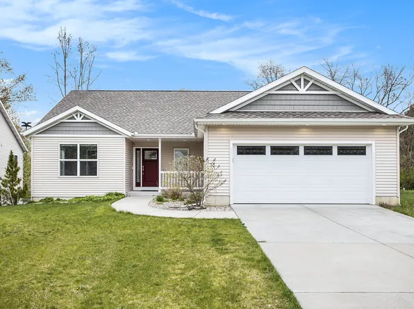 8224 Pattiwood Ln, Richland, MI 49083