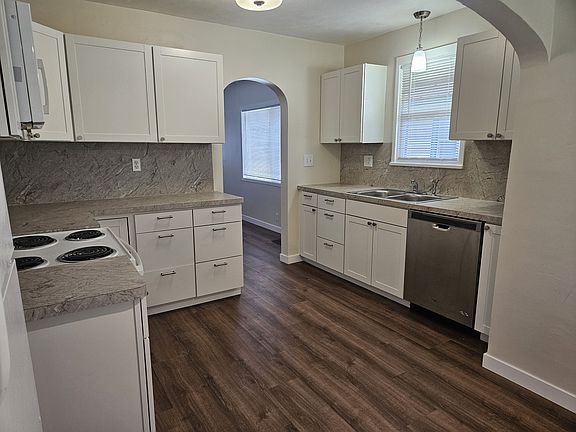 4th image of 1133 N Hayes Ave