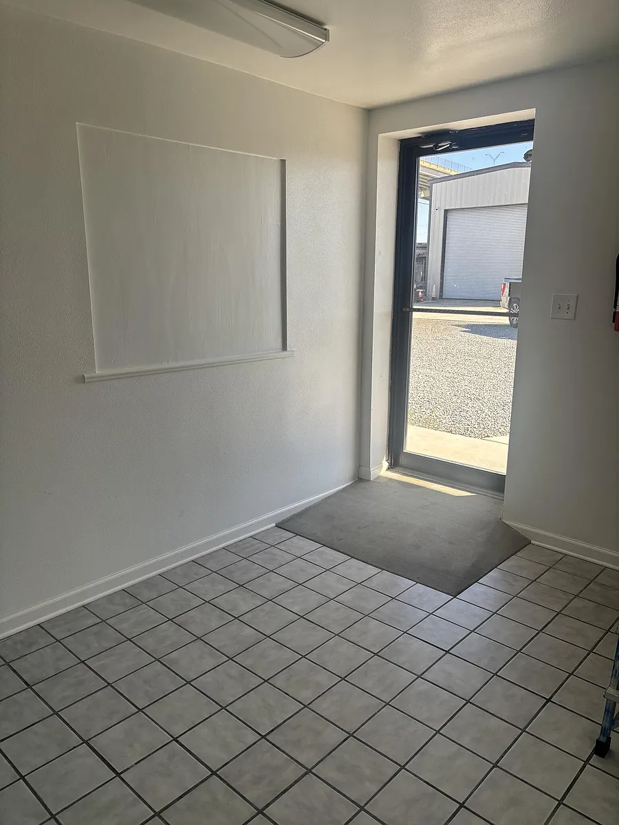 Reception Area - 149 Keating Dr #1