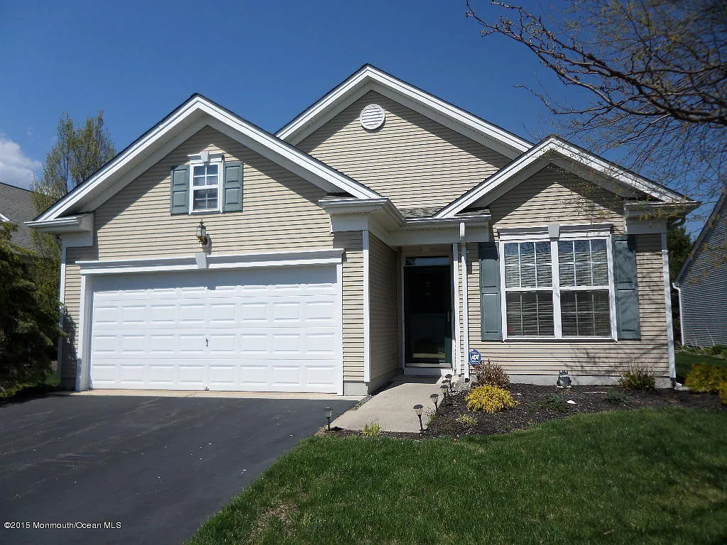 7 Moss Ln photo 1