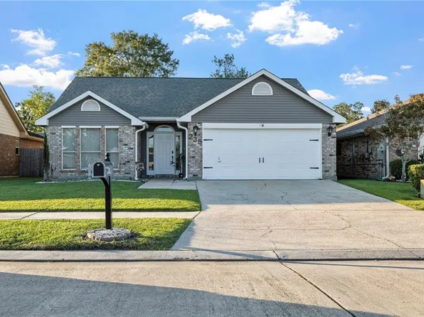 235 River Village Dr, Destrehan, LA 70047