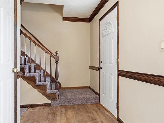 3rd image of 307 San Roman Dr