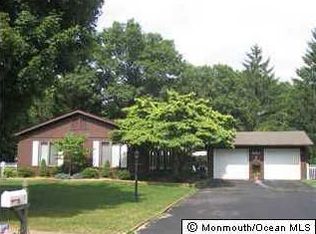 987 Shadow Oaks Dr, Toms River, NJ