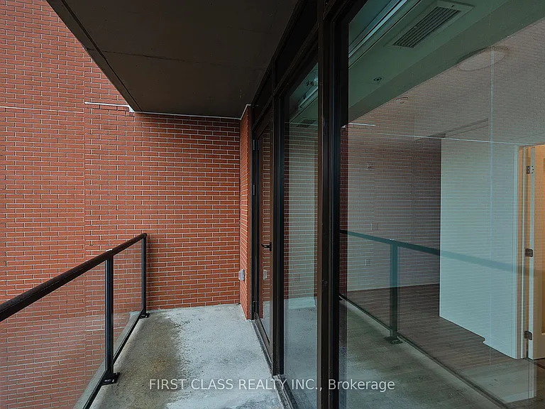 223 Princess St #403 — Photo 13