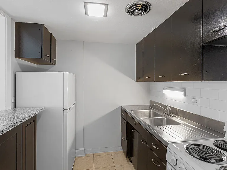 6012 N Kenmore Ave — Photo 8