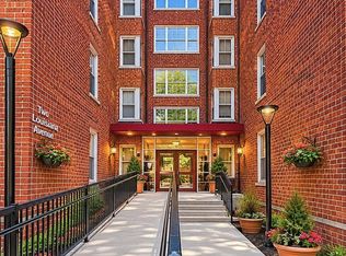 2 Louisiana Avenue #4B, Bronxville, NY 10708