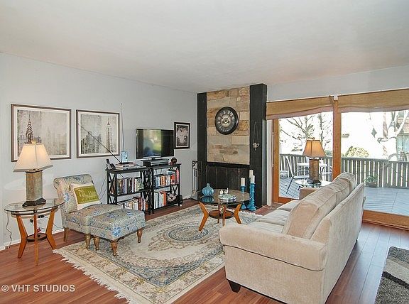 2nd image of 61 Briarwood Sq
