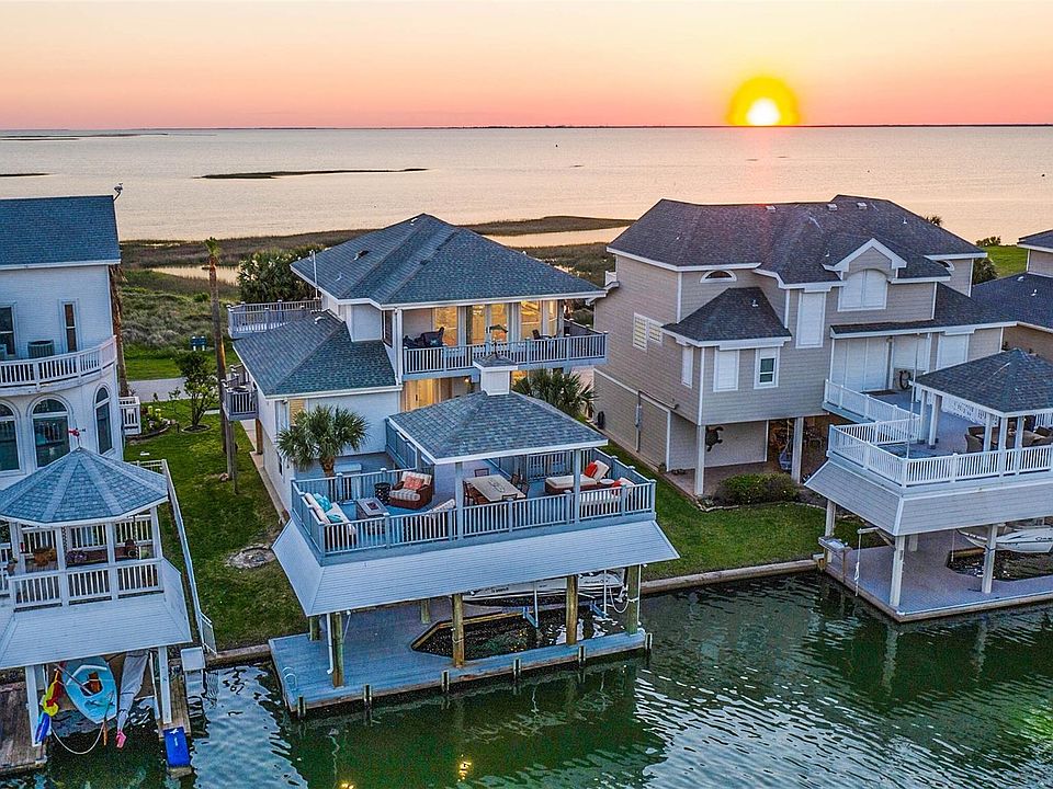1st image of 3412 Treasure Cir