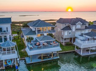 3412 Treasure Cir, Galveston, TX 77554