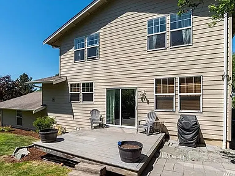 1119 N Waugh Rd — Photo 3