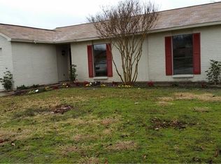 5705 Pearce St, The Colony, TX 75056
