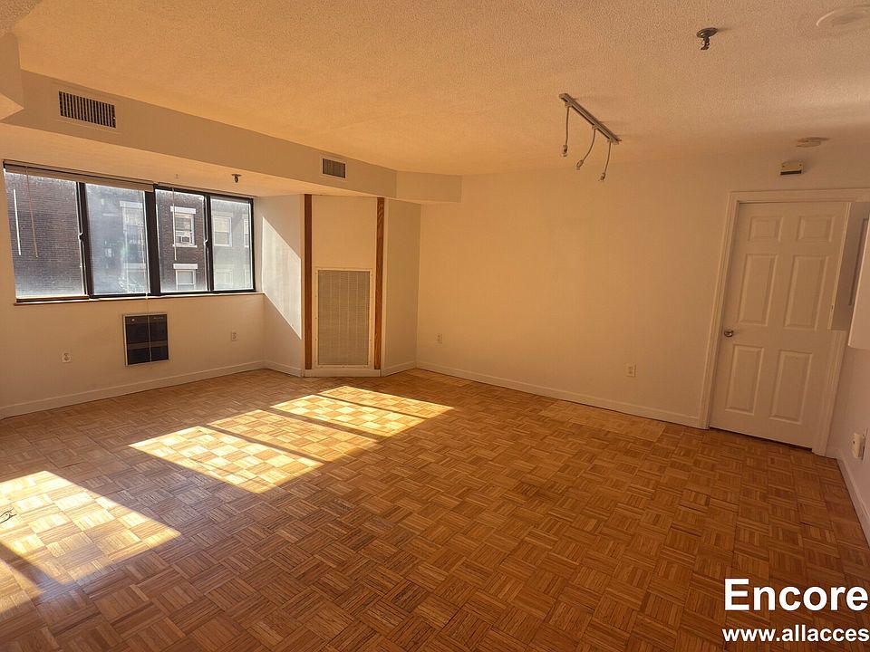 1st image of 147 Kelton St