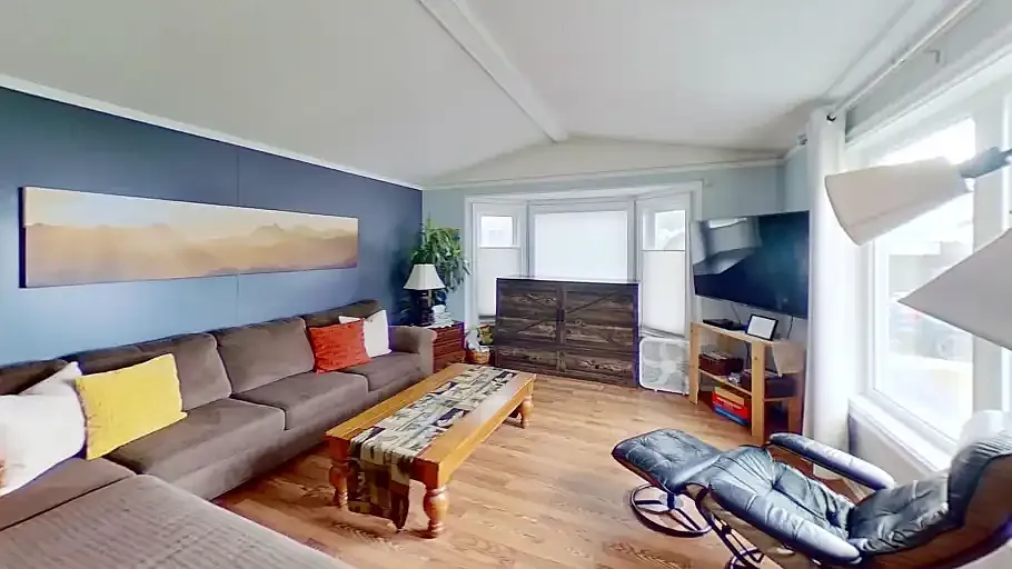 2 bed, 1.0 bath, $2,100 — Photo 3