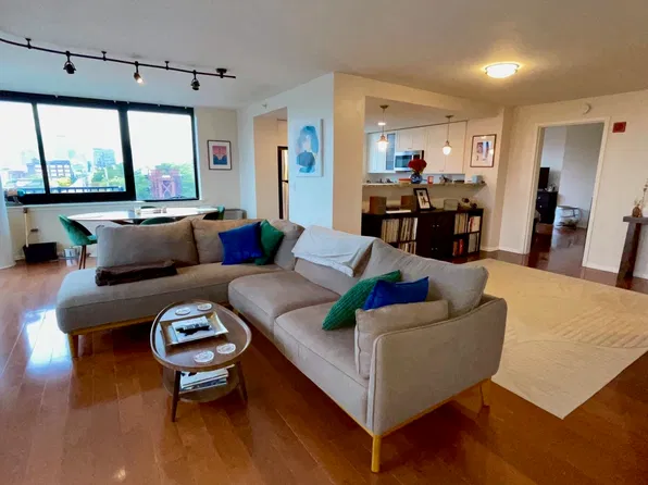 700 Grove St APT 6Q, Jersey City, NJ 07310