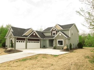 55869 Pyrenees Pl, Middlebury, IN 46540