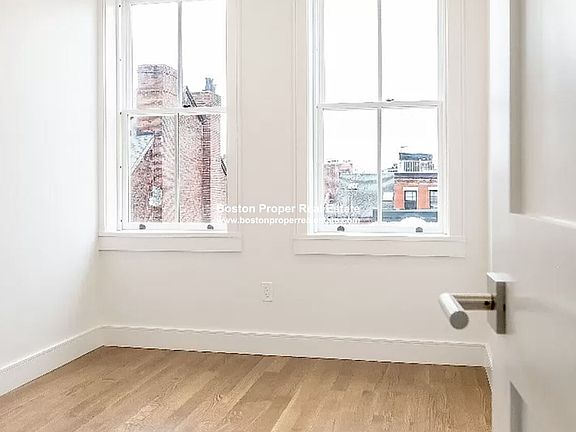 11 Temple St. #7 Boston - Beacon Hill Unit Photo 4
