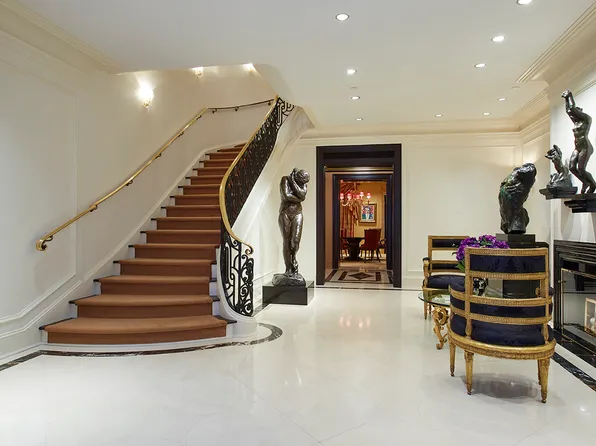 11 East 74th Street image 3 of 18