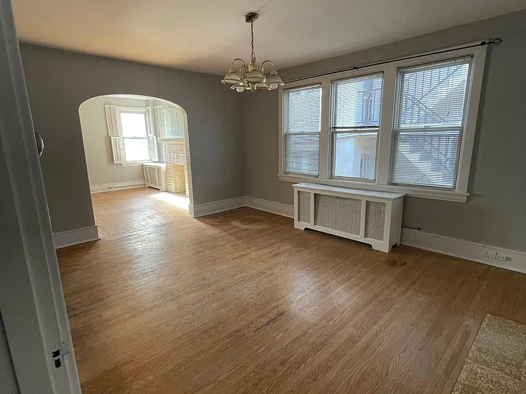 5567 Hobart St #2 — Photo 10