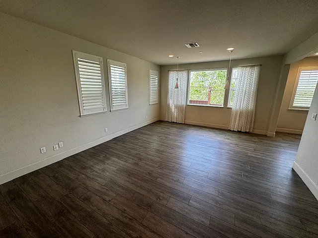 4483 Tahiti Ct — Photo 9