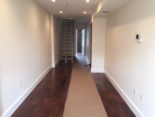 Rented by Premier Metro Realty Corp | media 55
