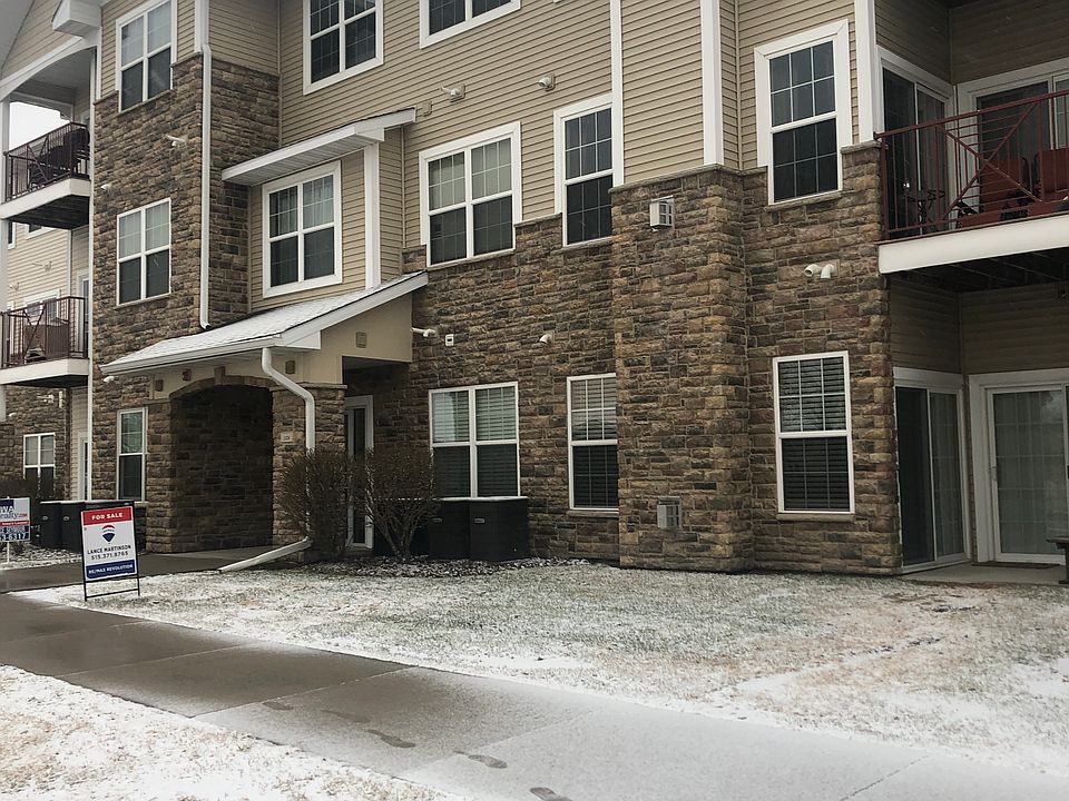 1st image of 1329 SE University Ave #209