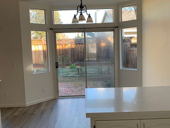 5th image of 674 Natalie Dr