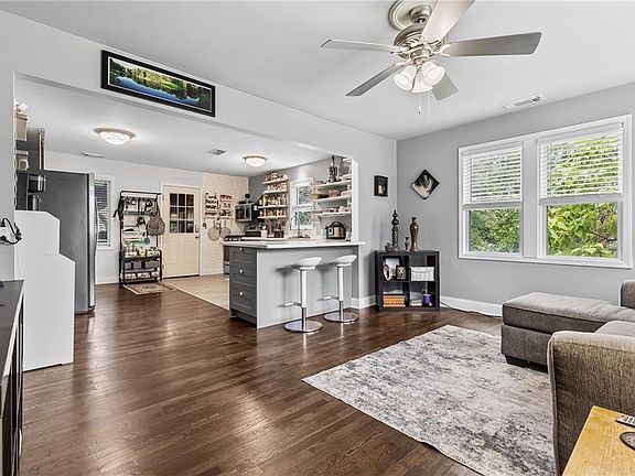 4th image of 7108 NE Kranz Rd