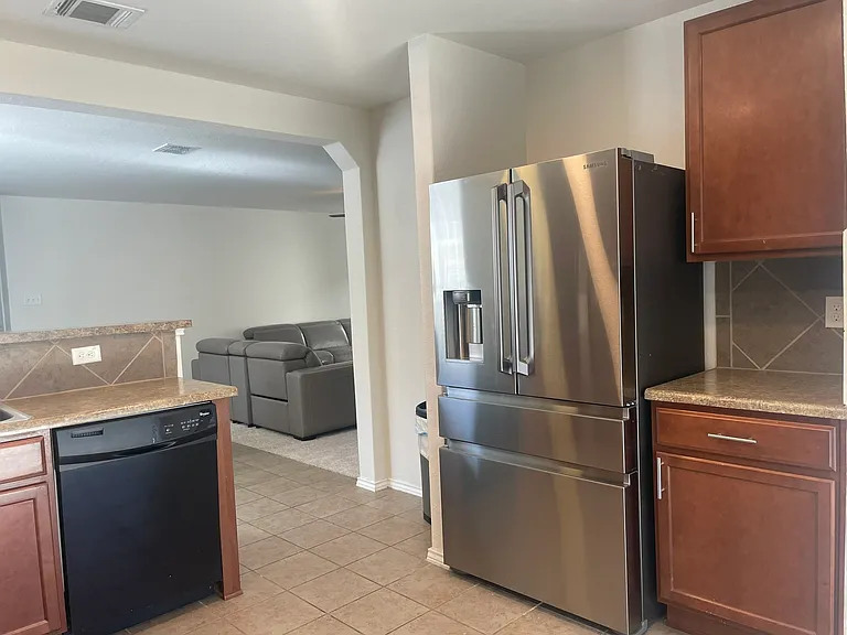 3738 Gallery Wls — Photo 6