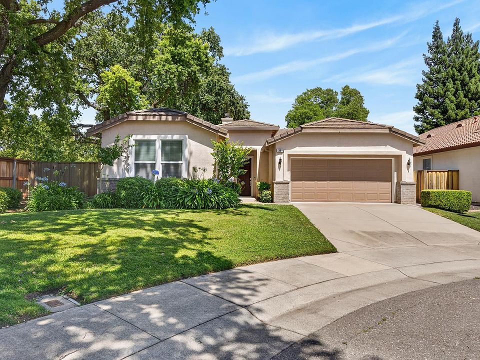 1st image of 34 Riverscape Ct