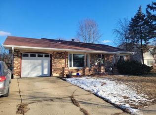 164 N Schmidt Rd, Bolingbrook, IL 60440