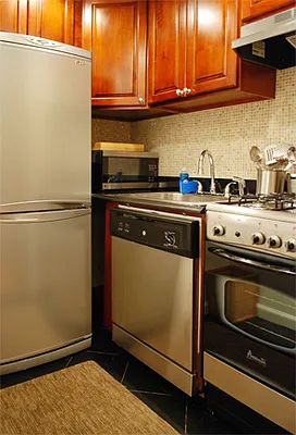 Rented by WAM Partners - William Moses Co. | media 120