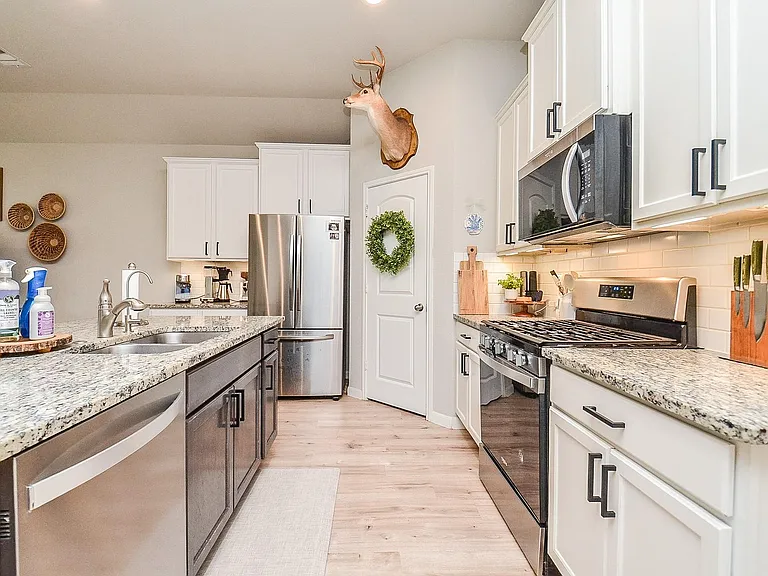 10217 Shore Acres Ln — Photo 6