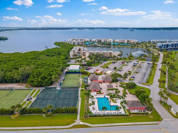 221 NE Plantation Road #406, Stuart, FL 34996