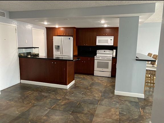3rd image of 1470 NE 125th Ter APT 702