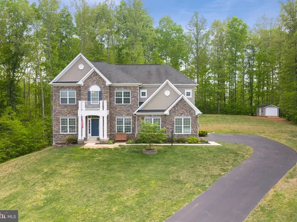 415 McPherson Dr, Fredericksburg, VA 22406